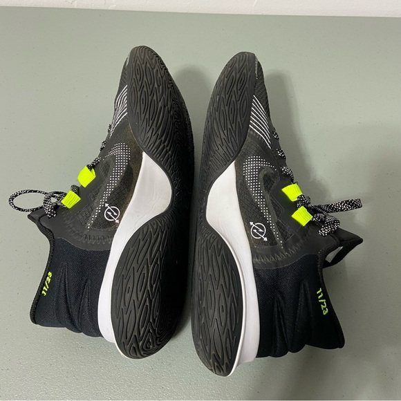 Nike Kyrie Flytrap V 5 Black Cool Grey CZ4100-002 Men's 8 Athletic Basketball - Picture 7 of 11